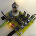 Amplificador valvular híbrido para auriculares con 12V