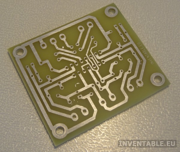 Foto del circuito impreso del driver con L298.